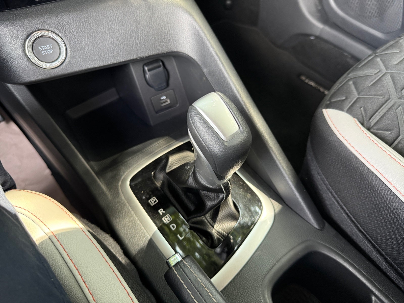 2026 Nissan MAGNITE EXCLUSIVE 1.0 LTS CVT 26