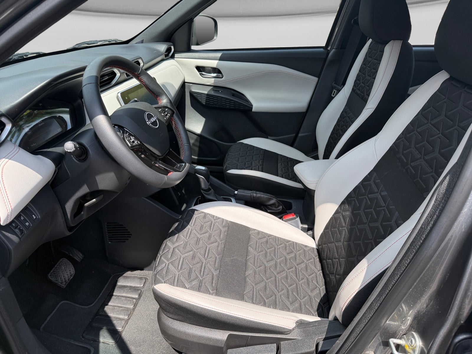 2026 Nissan MAGNITE EXCLUSIVE 1.0 LTS CVT 26