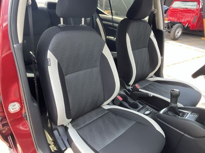 2020 Nissan VERSA ADVANCE MT