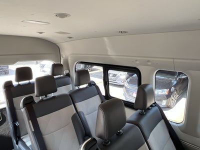 2023 Toyota HIACE 12 PASAJEROS