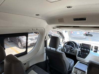 2023 Toyota HIACE 12 PASAJEROS