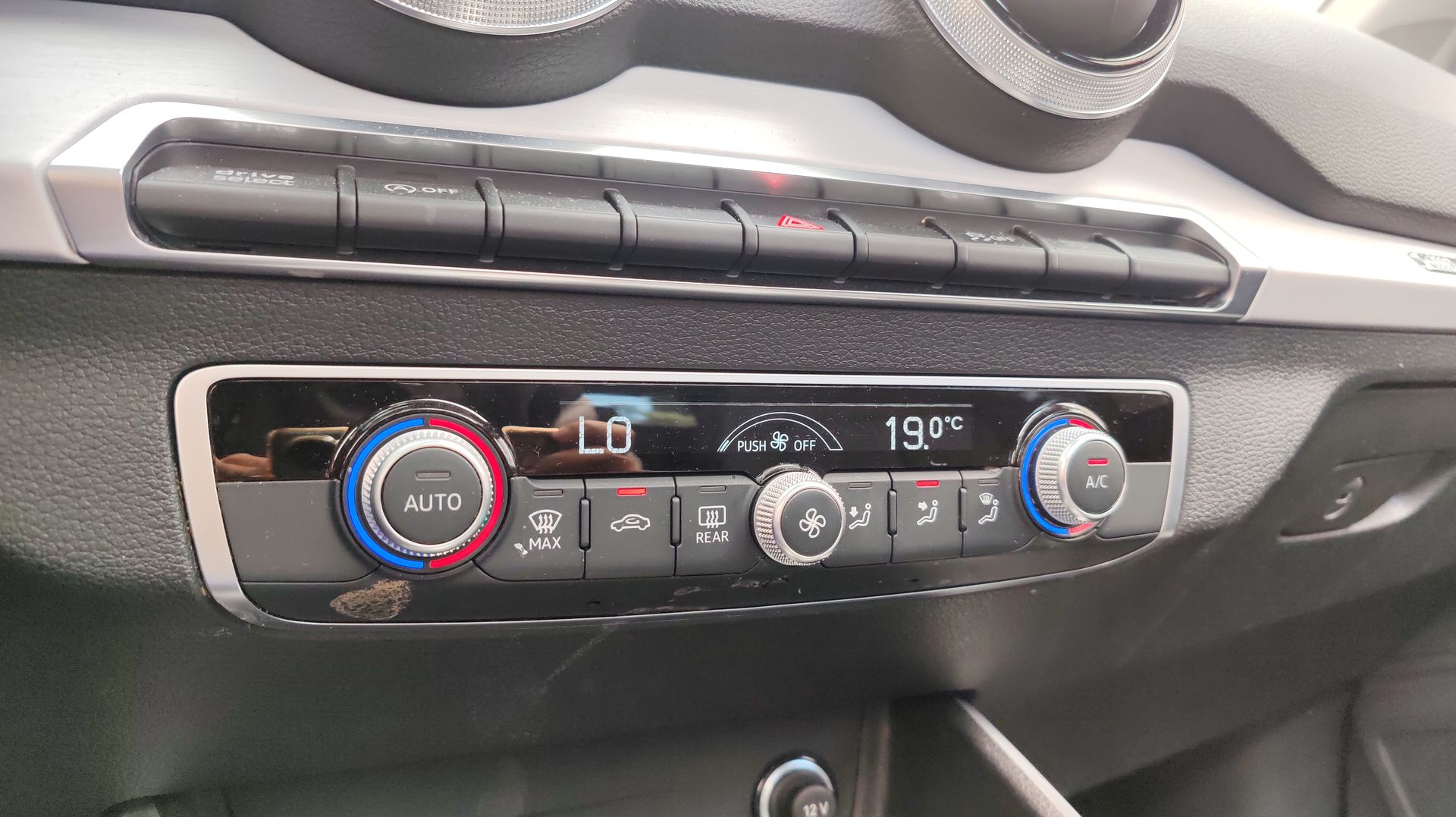 2023 Audi Q2 35 TFSI SELECT AT