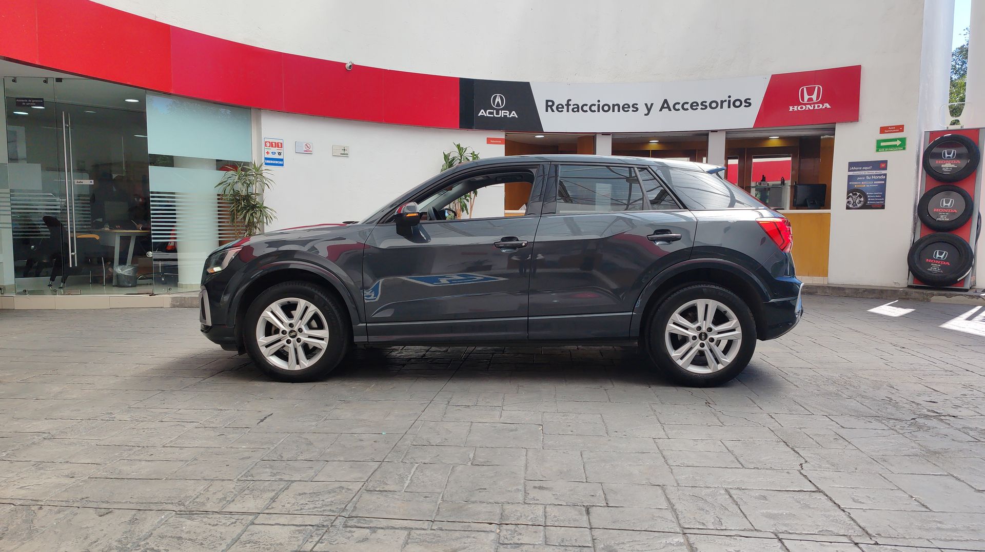 2023 Audi Q2 35 TFSI SELECT AT