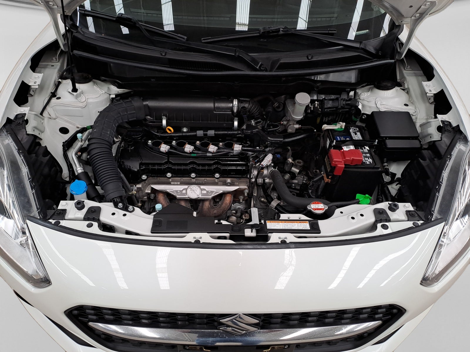2022 SUZUKI SWIFT GLX 5MT