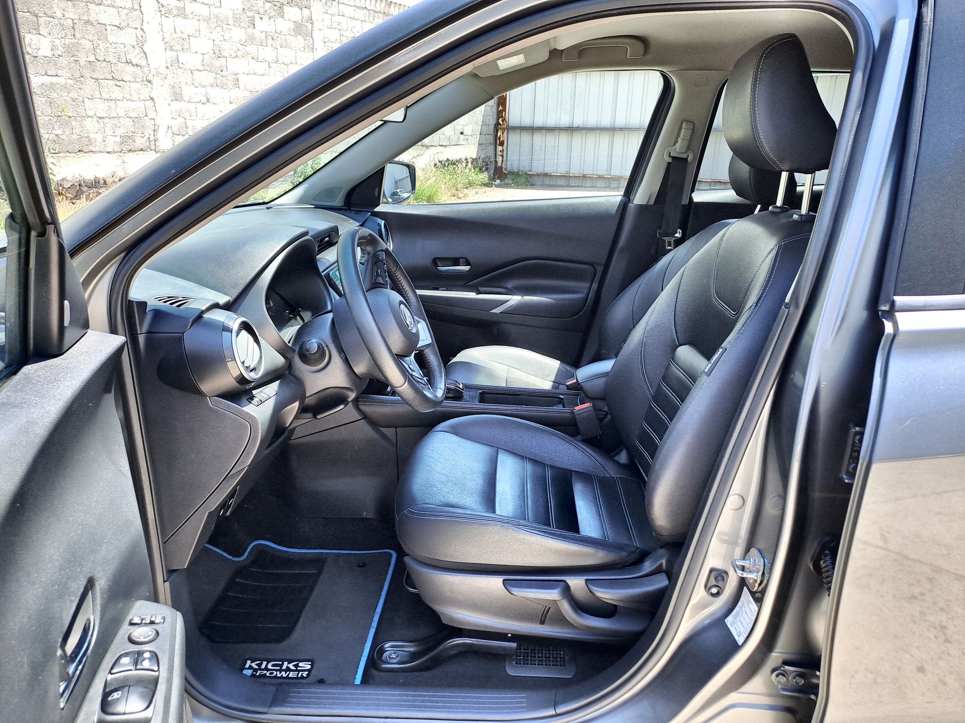 2024 Nissan KICKS PLATINUM E-POWER 24