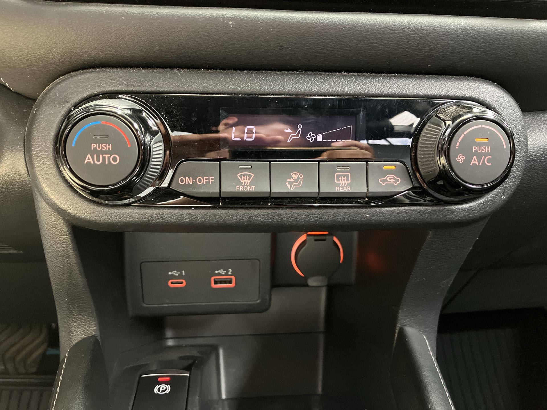 2024 Nissan KICKS PLATINUM E-POWER 24