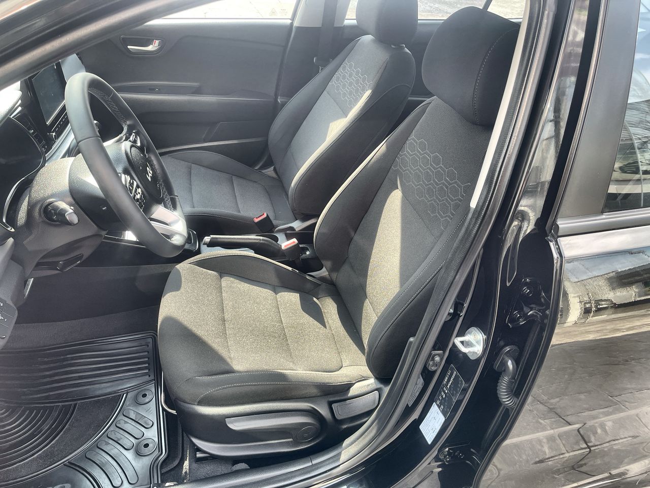 2023 Kia RIO LX TA