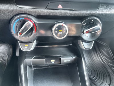 2023 Kia RIO LX TA