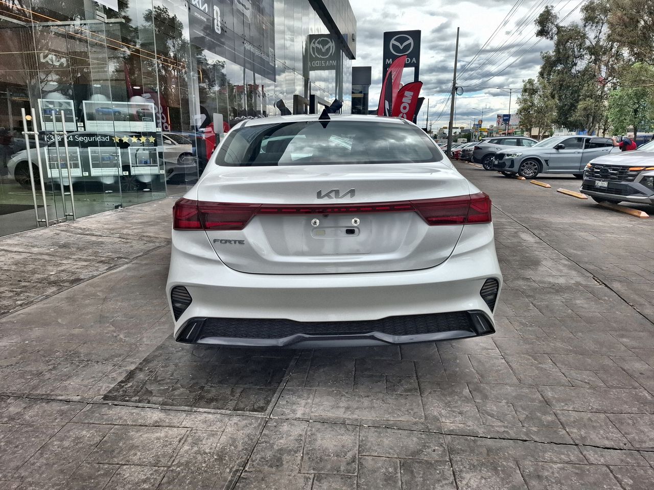 2023 Kia FORTE LX IVT