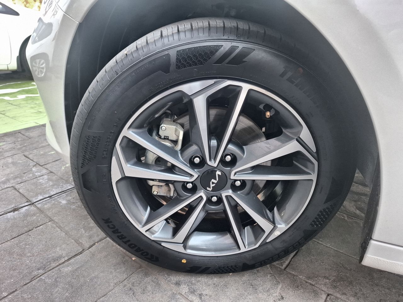 2023 Kia FORTE EX