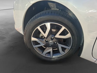 2019 Nissan VERSA ADVANCE AT AC