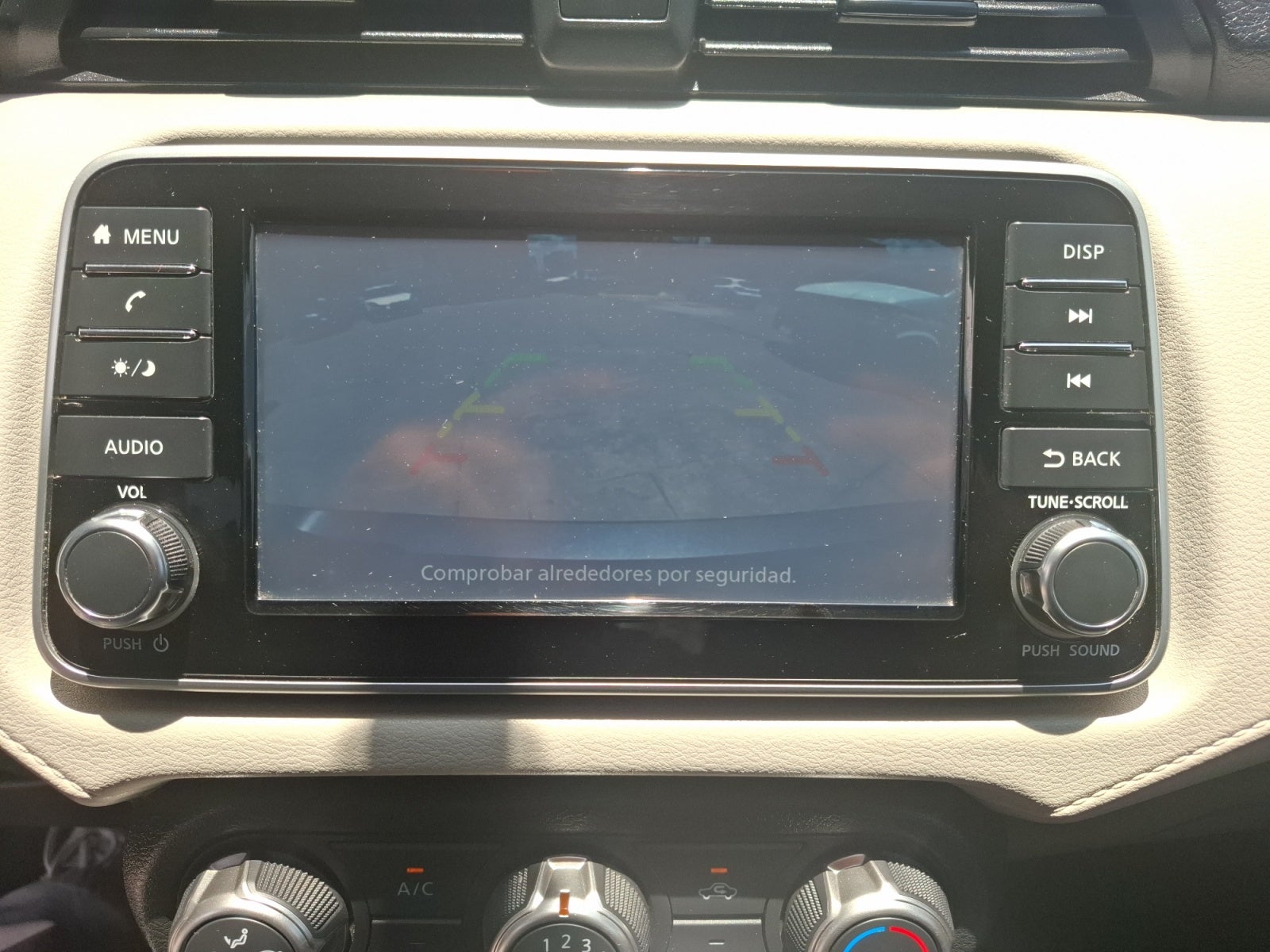 2022 Nissan VERSA ADVANCE CVT 22
