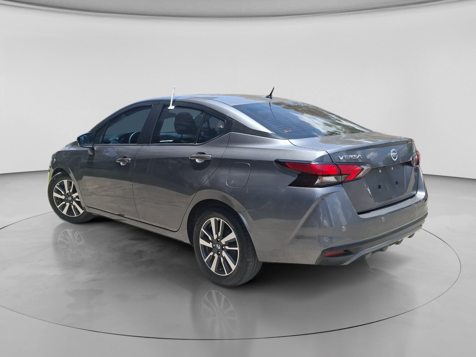 2022 Nissan VERSA ADVANCE CVT 22