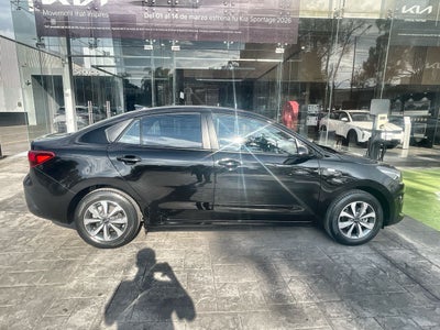 2023 Kia RIO LX TA